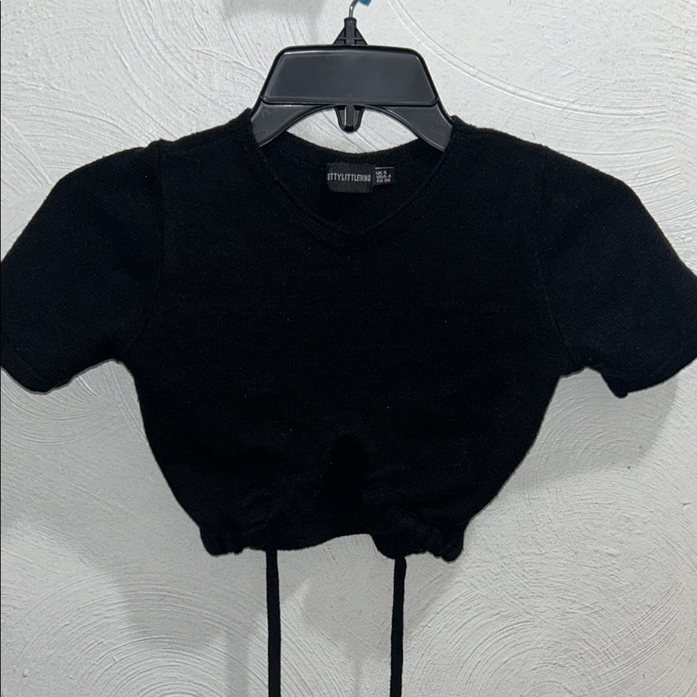 PrettyLittleThing Black Crop Top PETITE STONE KNITTED RUCHED